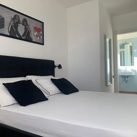 Apartment Attico Di Design Zona Navigli/moda,milano Milan